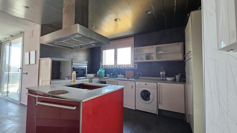 Foto 32214838-d343-4822-a0c4-57bc23b53a8b. Casa amb aparcament piscina a Bisbal del Penedès (La)