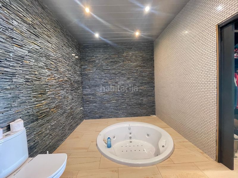 Foto 15372b56-55b2-4709-9fb2-55713f03612d. Xalet amb calefacció aparcament a costa Cunit - els jardins - els rosers Cunit