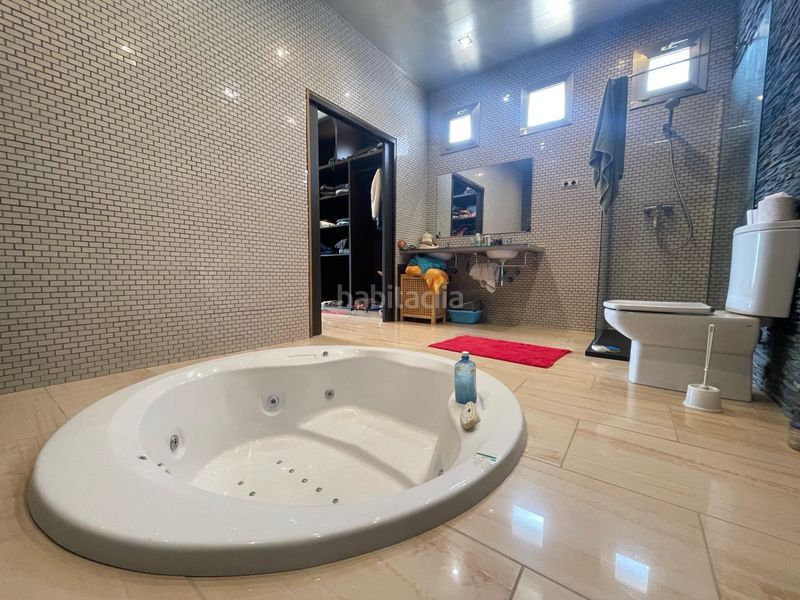 Foto 7f2b439c-6b72-473a-94d1-fb01c637c75a. Xalet amb calefacció aparcament a costa Cunit - els jardins - els rosers Cunit