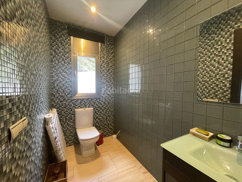 Foto a142939a-648d-405b-b7bf-2e38e9c68e8d. Xalet amb calefacció aparcament a costa Cunit - els jardins - els rosers Cunit