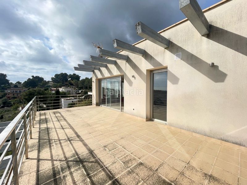 Foto dfb02f6d-0e03-4e14-9f51-5f8a91c36369. Xalet amb calefacció aparcament a costa Cunit - els jardins - els rosers Cunit