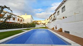 Casa adosada en Calle Zaragoza