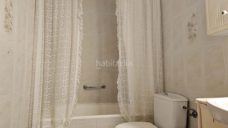 Foto 1277a73d-8b90-472f-9b9c-046dc01a208a. Casa adosada adosada con jardín y piscina a 500m del mar en el vendrell, zona san salvador en Coma-ruga