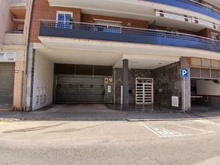 Parking coche en El Tancat-Mas d´en Gual