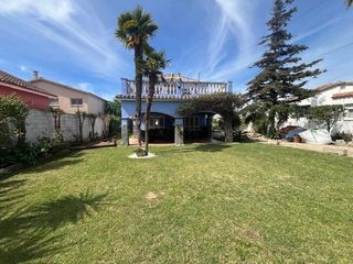 Chalet in Llorenç del Penedès. Magnifico chalet en el priorato de banyeres