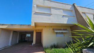 Reihenhaus  Carrer romani del. Casa adosada en albinyana