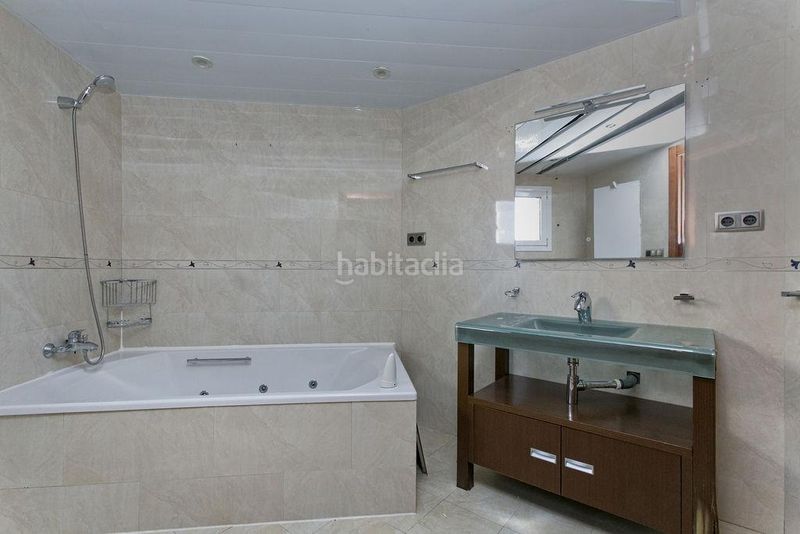 Foto b89ca417-5c61-41c0-abd3-8793e163f0db. Xalet amb calefacció aparcament piscina a L´Aragai Vilanova i la Geltrú