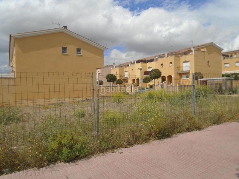 Foto cf360fc7-c363-47e4-9627-38e89490da25. Terreny residencial a Bellvei