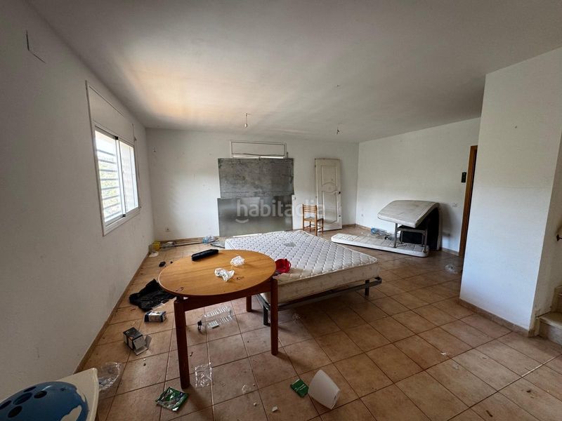 Foto 30ed2bcf-f35e-4765-9742-c86d6d98022d. Casa amb aparcament a Canyelles