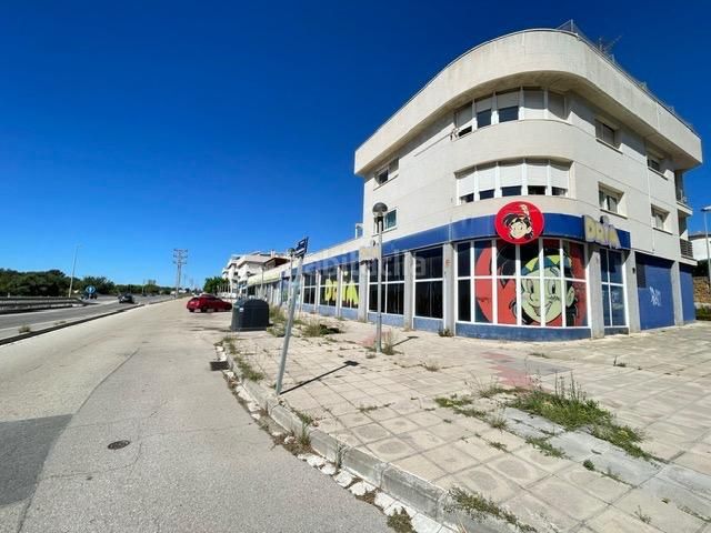 Foto 6f68d2d2-53e2-4d53-b557-bb2bf3b01ee6. Local comercial a Els Masos - Els Garrofers Coma-ruga