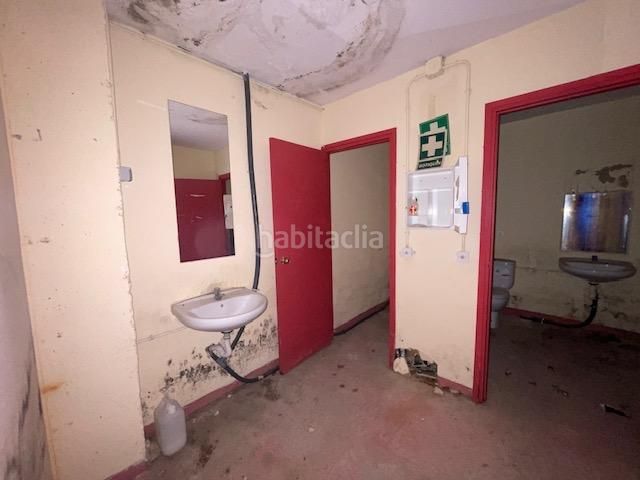 Foto f443e88b-2249-4211-8208-5f82b4ba1dda. Local comercial a Els Masos - Els Garrofers Coma-ruga