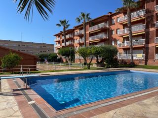 Àtic  Carrer penedes. Ático reformado a 50 metros de la playa con piscina en roda de b