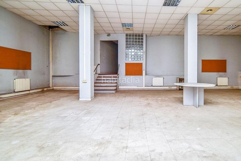 Foto 27e35ed6-6003-4428-bfc0-6a2617cb6009. Local comercial a Centre Torredembarra
