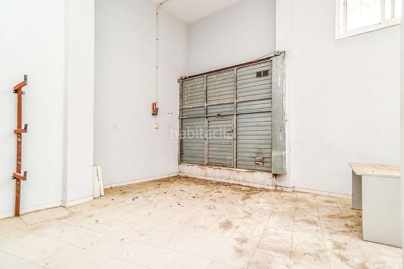 Foto 58a1fba6-6707-477f-b23f-fa076196cba9. Local comercial a Centre Torredembarra