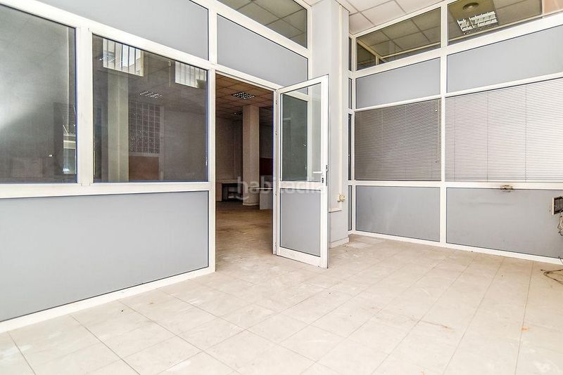 Foto c5e48db1-b6cb-41ea-972d-e3685015a91a. Local comercial a Centre Torredembarra