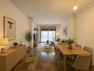 Flat  Nou. Piso totalmente reformado con parking en pleno centro de el vend