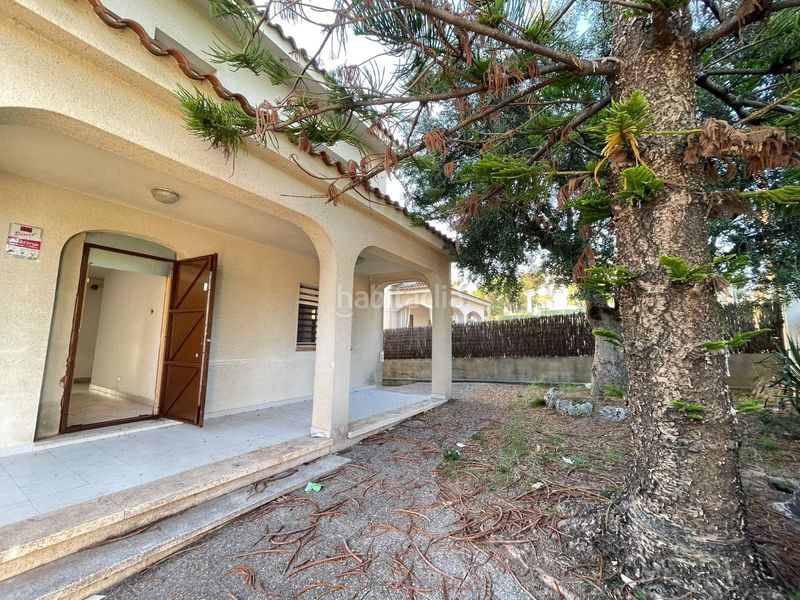 Foto f796b3e8-538a-4d48-ad54-bb380e3b619e. Chalet con parcheggio in Mas Mel Calafell