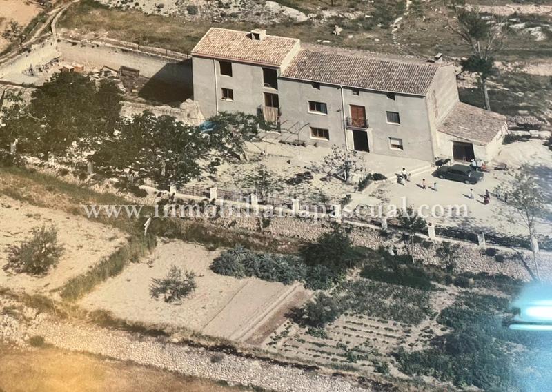 Foto f8a3912b-aa9a-4966-a682-9948d2894990. Chalet in Batoi Alcoi