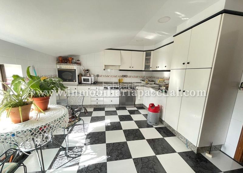 Foto fa0725c1-4c3c-40ac-bfe9-c1e4eca0be4e. Xalet a Batoi Alcoi