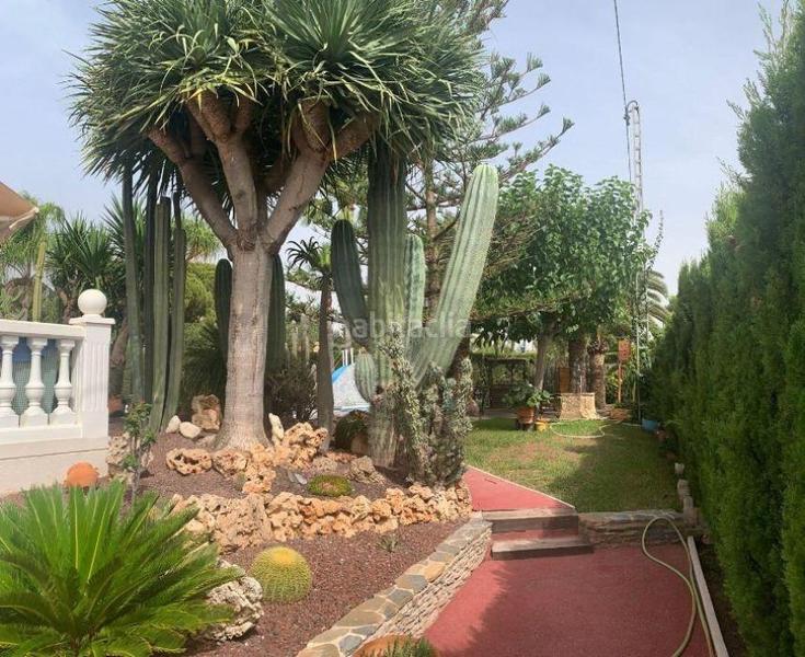 Foto bbad6350-f54f-42f1-b2e7-e51e00473c57. Chalet con riscaldamento parcheggio piscina in Sol y Luz Sant Vicent del Raspeig