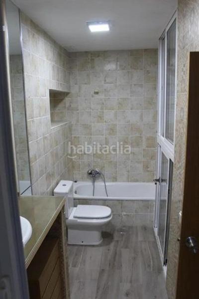 Foto 65d931c0-f092-4587-963e-c9ef301de0f2. Reihenhaus mit parking in Salafranca-Lloixa San Juan de Alicante