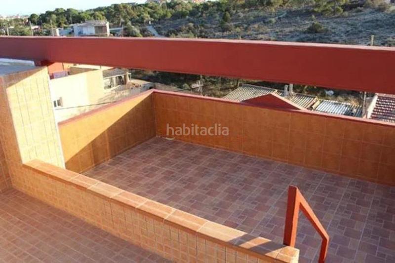 Foto e79c1a7c-5a73-449e-a8fa-59c1e91e43c8. Reihenhaus mit parking in Salafranca-Lloixa San Juan de Alicante