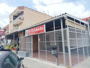 Haus in Redován. Casa o negocio
