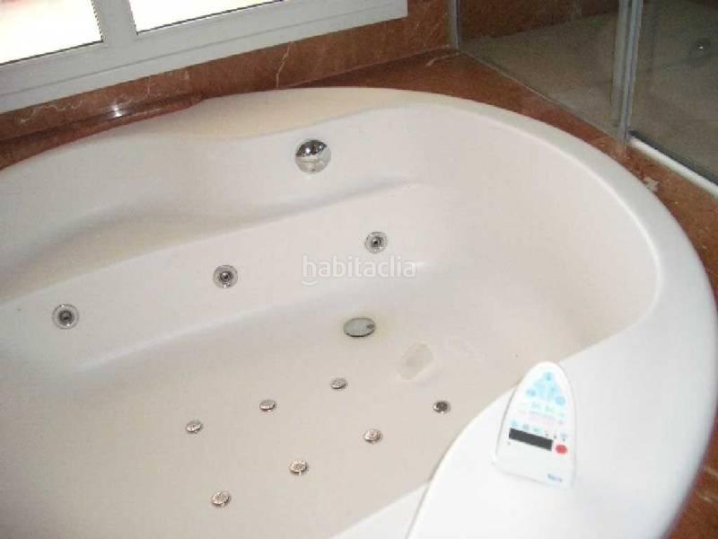 Foto 585e929a-b7d0-4456-a5bb-d68438cd36a6. Chalet mit heizung parking pool in Cabo de las Huertas Alicante