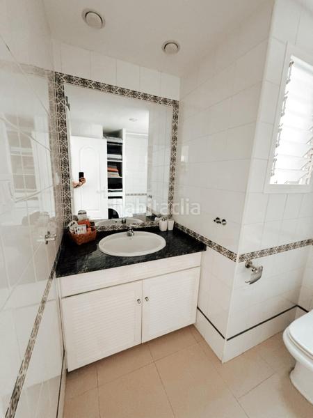 Foto 122f2fb2-c27e-4162-b8f1-e0df9a157c46. Rent flat with parking in Playa de San Juan Alicante