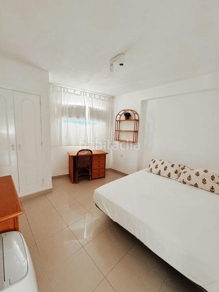 Foto a84b8d2b-d018-494a-aa9e-8a6a28dfb4e7. Rent flat with parking in Playa de San Juan Alicante