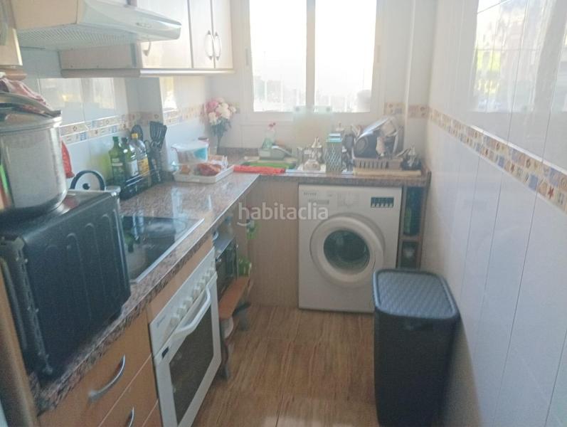 Foto 1cc3ad37-6e5f-40cb-aceb-68ca59778a00. Pis a Campello Playa Campello (el)