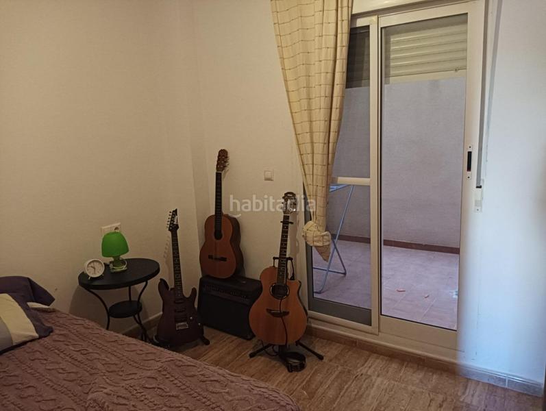 Foto a6cf9016-29d8-4ec6-b46e-9d49f9c7989f. Pis a Campello Playa Campello (el)