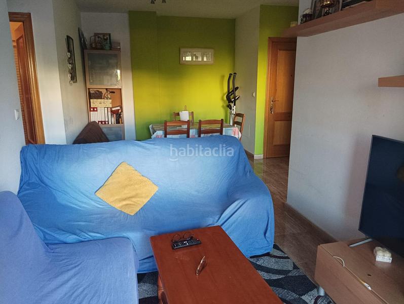 Foto f5c74d11-925b-41ce-993f-81c2b4d0e370. Pis a Campello Playa Campello (el)