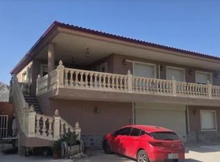Xalet a Fontcalent. Chalet independiente en ciudad de asis  fontcalent  el bacarot,