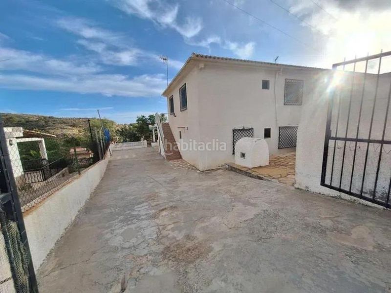 Foto 4d4bffa1-8632-4614-b441-66c25ff9b00e. Casa adossada a Pueblo Acantilado-Lanuza Campello (el)
