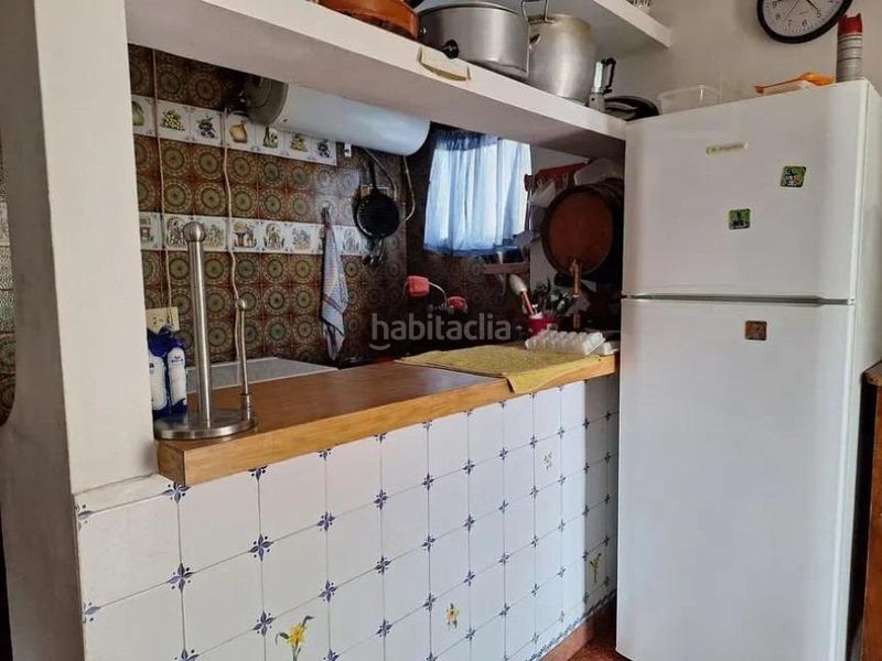Foto a0c3e48c-8a0d-450c-ae0a-de317099a135. Casa adossada a Pueblo Acantilado-Lanuza Campello (el)