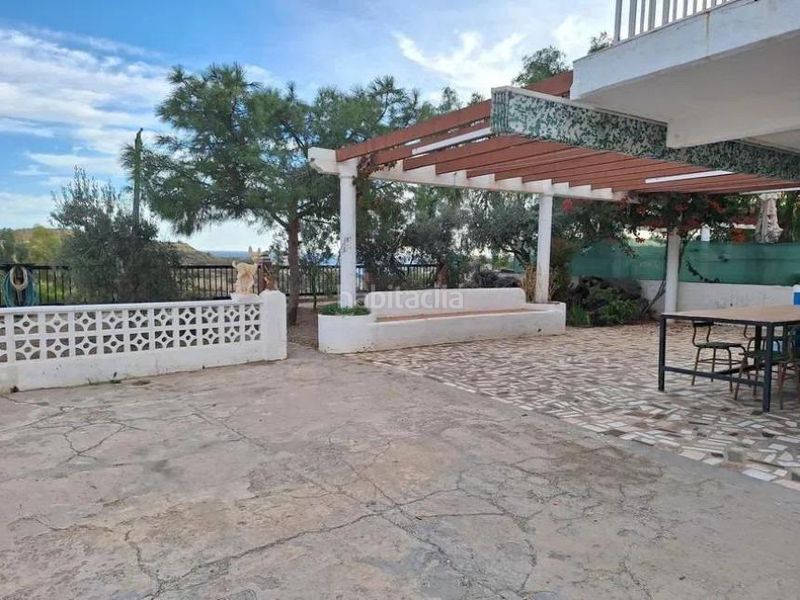 Foto f71dfb39-4209-4ab4-bc4e-4e9150f3c07f. Casa adossada a Pueblo Acantilado-Lanuza Campello (el)