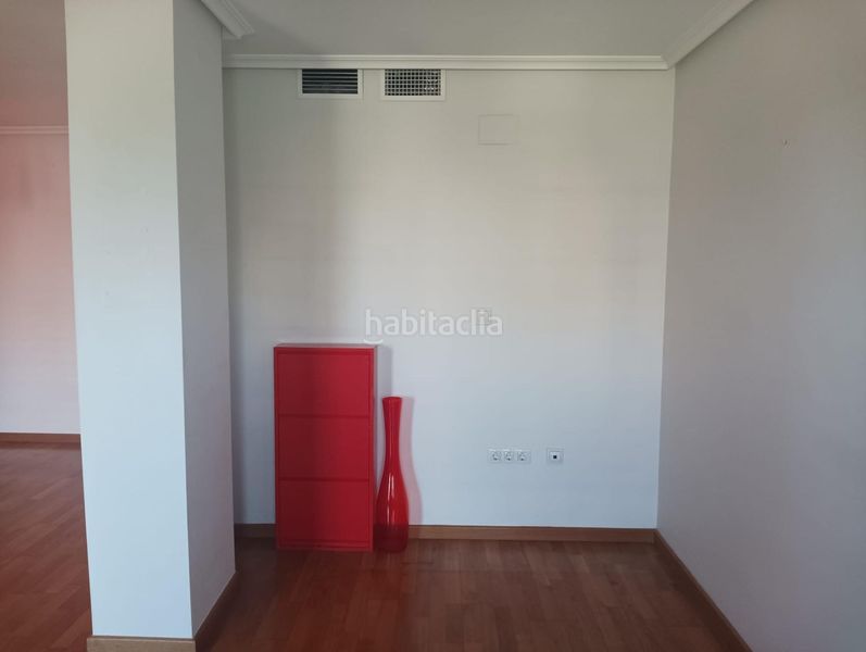 Foto bb9dee08-3335-43e9-8345-d4673c23a6e8. Pis amb aparcament piscina a Benisaudet Alicante