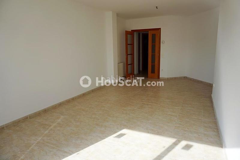 Foto e8e4ae21-f6f0-4379-a330-a1e25af74c1e. Pis amb calefacció a Sant Pere Tordera