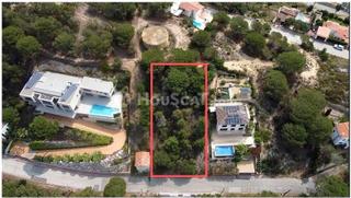 Finca rústica a Serra Brava. Terreno urbanizable con vistas a la montaña y mar