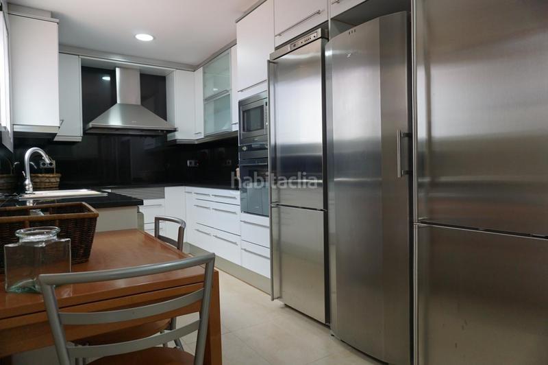 Foto 44f75d2e-04e8-4502-a134-ab902e8baff2. Penthouse with heating in Centre Pineda de Mar