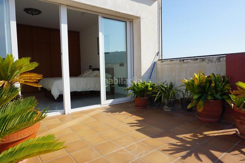 Foto 46ddeaa8-4ced-42f6-bb43-6e280061bec1. Penthouse with heating in Centre Pineda de Mar