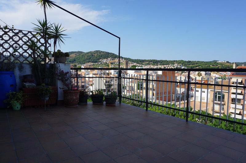 Foto bfe8d218-e96e-4d9b-b9b9-23d02394329d. Penthouse with heating in Centre Pineda de Mar
