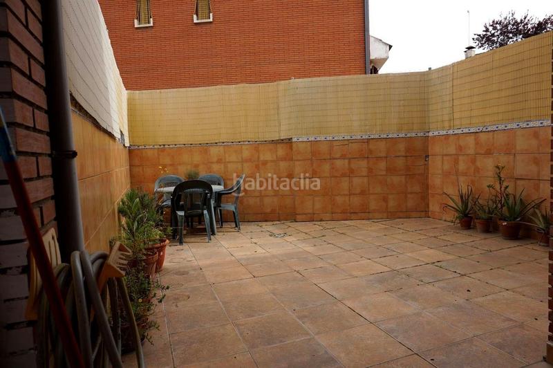 Foto 09650d62-7a04-4e0d-9285-fd29a264c945. Casa amplia casa adosada con garaje doble, terraza y 4 habitaciones lista para entrar a vivir en Tordera
