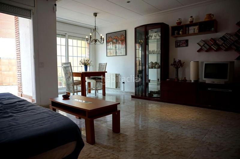 Foto 2c2969f6-b9ea-4930-89ca-fe941ce12222. Casa amplia casa adosada con garaje doble, terraza y 4 habitaciones lista para entrar a vivir en Tordera