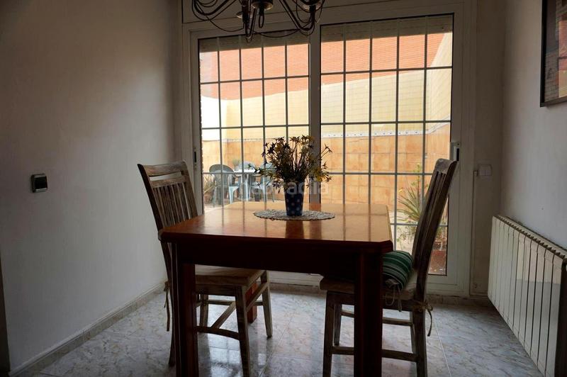 Foto 35dee4a2-50a4-4aed-8bc7-2ef6097bc211. Casa amplia casa adosada con garaje doble, terraza y 4 habitaciones lista para entrar a vivir en Tordera