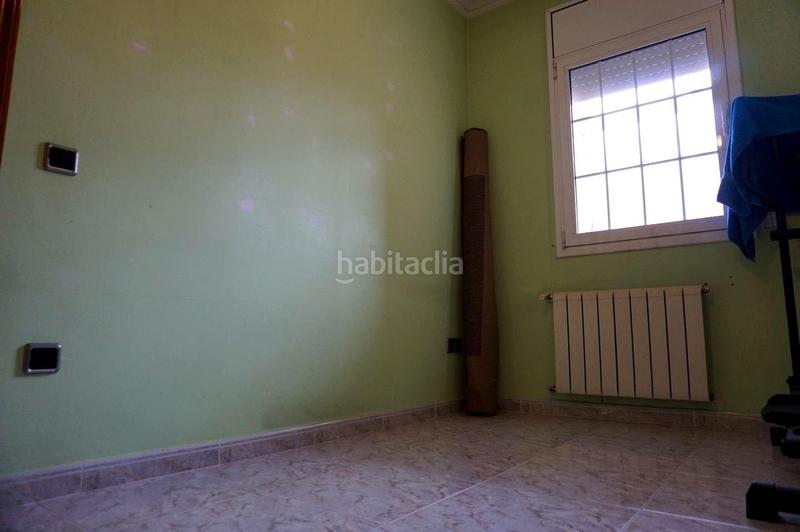 Foto 4f3f7c92-ca6a-46fa-9ee3-ea1fa59df450. Casa amplia casa adosada con garaje doble, terraza y 4 habitaciones lista para entrar a vivir en Tordera