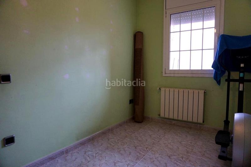 Foto 536a9319-92d1-4112-a817-a946b1d64b38. Casa amplia casa adosada con garaje doble, terraza y 4 habitaciones lista para entrar a vivir en Tordera