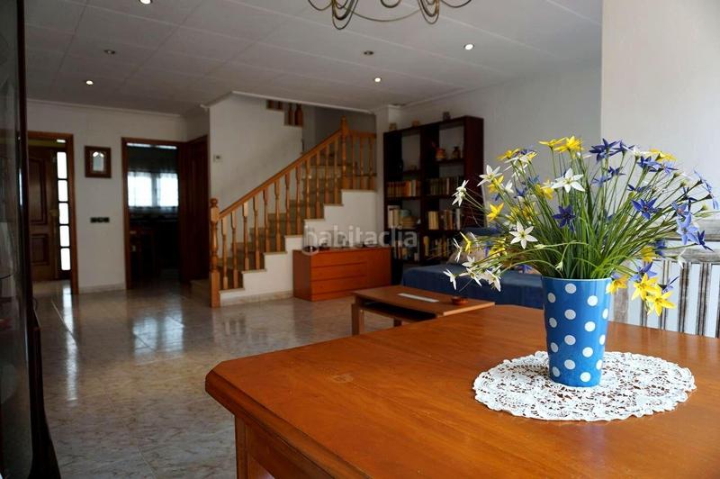 Foto 5ed6cf09-e3fd-4893-bbaa-7a3cedbb7a34. Casa amplia casa adosada con garaje doble, terraza y 4 habitaciones lista para entrar a vivir en Tordera