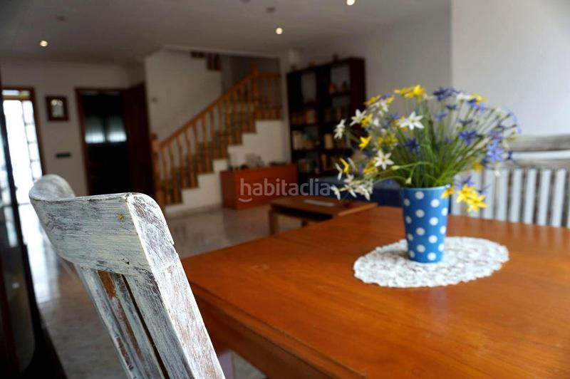 Foto f4b487a7-f747-43d4-aed5-55c13ef50c4d. Casa amplia casa adosada con garaje doble, terraza y 4 habitaciones lista para entrar a vivir en Tordera